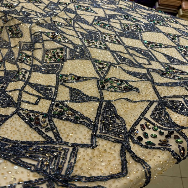 Wholesale Luxury Polyester Beaded Lace Fabric for Wedding Dresses and Evening Wear