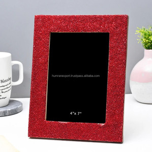 Elegante marco de madera perfecto para mostrar momentos especiales y agregar un toque rústico a su espacio - Product Image 2