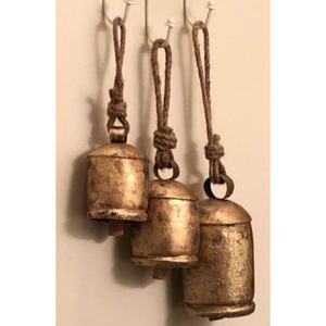 Antique <b>Gold</b> Metal Heart <b>Christmas</b> Ornament With Bells Vintage Embossed Hanging Heart Tree <b>Decoration</b> for Holiday Party Home - Product Image 4