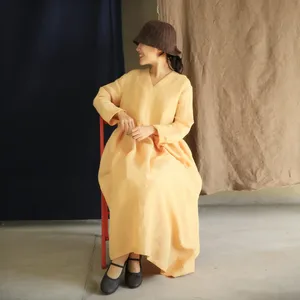 Robe longue en coton et lin pour femmes, col en V, manches longues, coupe ample, jaune, style bohème, robe longue décontractée - Product Image 4