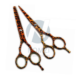Ciseaux de coiffure pour droitiers XY-11 en acier inoxydable de 6,0 pouces, finition vert foncé brillant, à dents plates et vives - Product Image 4