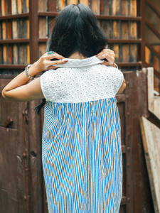 Tenue pour femmes de qualité supérieure, design vintage, motif mignon, en tissu coton personnalisé, pour un port décontracté estival, en gros. - Product Image 2