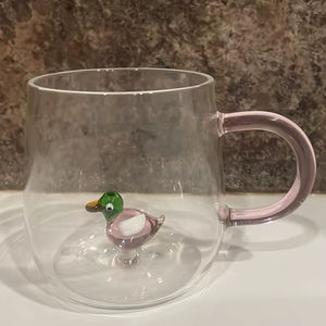 Copa de Vino de Vidrio Borosilicato de Alta Capacidad con Tallo Largo y Escultura de Pájaro en el Interior para Regalos Empresariales - Product Image 1