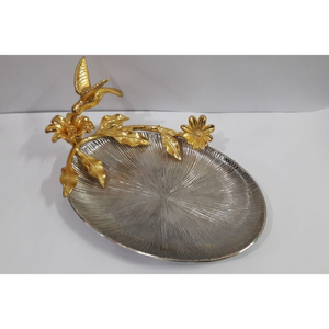 Diseño de flores y hojas de metal chapado en oro para tazones de lujo de forma ovalada con textura única, brillantes y pulidos, de gran venta. - Product Image 1