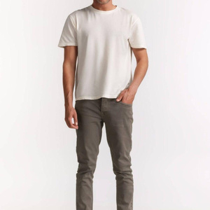 Jeans en denim pour homme de haute qualité, tissage solide respirant, coupe décontractée, tissu durable, idéal pour l'été - Product Image 2