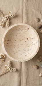 Cuenco Artesanal de Resina Lunavera, Centro de Mesa Decorativo de Epoxi Hecho a Mano con Forma Contemporánea para una Decoración del Hogar Sofisticada - Product Image 3