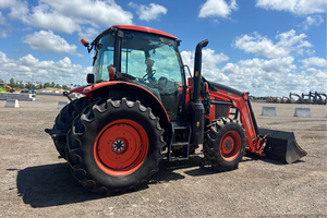 Tractor 4WD M6-101 2016, Equipo Premium Listo para Exportación, Suministro al por Mayor de Alta Resistencia - Product Image 4