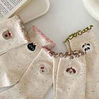 Chaussettes en coton à pois colorés et bordure volantée pour femmes, broderie animale de dessin animé, vente en gros d'usine, haute qualité