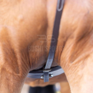 Martingala para Caballos en Oferta, Cómoda y Diseñada para Sesiones de Equitación y Actividades al Aire Libre - Product Image 6