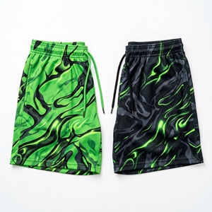 Pantalones cortos de malla con gráfico de llamas verdes Inferno personalizados, pantalones cortos de entrenamiento de baloncesto por sublimación para hombre - Product Image 1