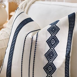 Funda de Cojín de Algodón Bordada con Diseño Geométrico Bohemio, Rectangular, Hecha a Mano, Decoración para el Hogar - Product Image 5