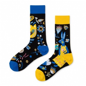 Calcetines de Algodón Coloridos al por Mayor – Logotipo Personalizado, Estilo Moderno, Diseño Alegre para Adolescentes - Product Image 1