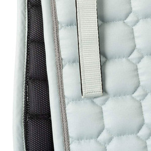 Tapis de selle respirant matelassé avec doublure anti-humidité et rembourrage absorbant les chocs pour l'équitation de dressage - Product Image 5