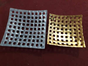 Plateau décoratif en métal aluminium personnalisé en gros plateau de table décoratif pour la maison plateau décoratif pour mariage et fête plateau fait main en or - Product Image 5