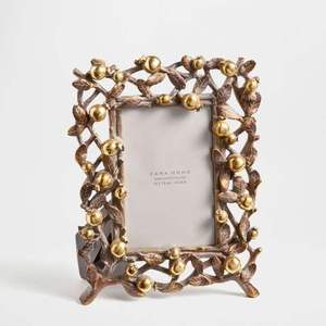 Gold Metal Rectangle Photo <b>Frame</b> with Ornate Design for Table Top Home Livingroom <b>Wedding</b> Gift Use Photo <b>Frame</b> Stand - Product Image 2