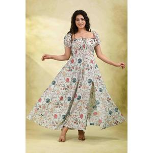 ชุดเดรสผ้าฝ้ายพิมพ์ลายดอกไม้สำหรับผู้หญิง สไตล์โบฮีเมียน ชุดเดรสยาวปานกลางสำหรับฤดูร้อน น้ำหนักเบา สวมใส่สบาย เหมาะสำหรับงานปาร์ตี้ ชุดทำมือ แฟชั่นอินเดีย - Product Image 1