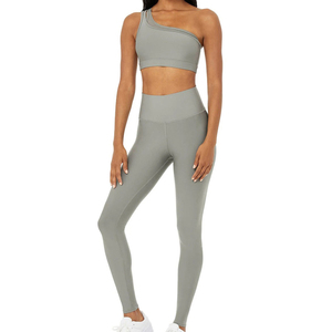 Meilleurs ensembles de yoga pour femmes, taille haute, élastiques, col rond, motif uni, grandes tailles, OEM, personnalisables, du meilleur fabricant - Product Image 1