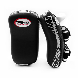 Protège-tibias professionnels personnalisés en cuir véritable pour adultes, double standard, courbés, pour entraînement MMA et Muay Thai, cibles de frappe, gants de MMA - Product Image 1