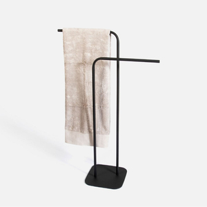Nouvelle Arrivée Porte-Serviettes Autoportant en Acier Noir avec 2 Barres Design Minimaliste pour Salle de Bain Support Fixe pour Serviettes de Bain - Product Image 4