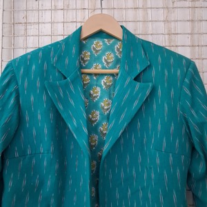 Camisa Casual de Manga Larga con Estampado Ikat de Algodón Teal, Bolsillo de Parche, Cuello en V, Manga Completa, Tejido Transpirable No Tejido, Ecológico - Product Image 2