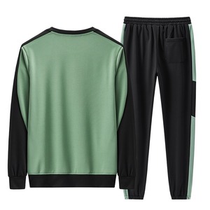 Conjunto Deportivo Personalizado de Invierno en Felpa Francesa Transpirable de Algodón, Sudadera y Pantalones Deportivos con Logotipo Frontal OEM, Ropa Urbana - Product Image 2