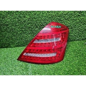 ไฟท้ายด้านซ้าย (ด้านคนขับ) ของรถเบนซ์ S-class มือสอง รุ่น A2218200564 - Product Image 1