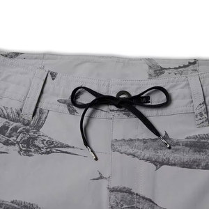 Shorts de pêche à séchage rapide pour hommes, imprimé poisson gris personnalisé, shorts de plage décontractés d'été, shorts cargo avec poche zippée - Product Image 4