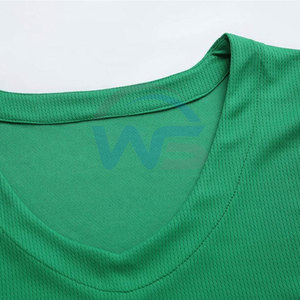 Prix d'usine, uniforme de basket-ball personnalisé de haute qualité en polyester respirant, concevez le vôtre - Product Image 3