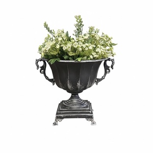Pot de fleurs carré classique en résine avec design côtelé pour usage extérieur, couleur verte, urne de jardin en aluminium - Product Image 5