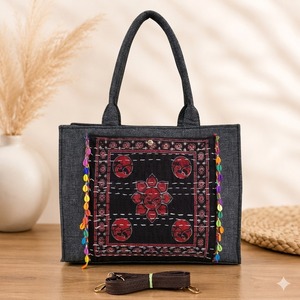 Sac fourre-tout en toile de style ethnique, brodé à la main au point de croix, sac à bandoulière avec sangle pour les voyages quotidiens - Product Image 3