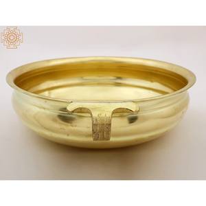 Urli de latón minimalista hecho a mano de 14 pulgadas para centros de mesa de boda, decoraciones de mesa y artículos de decoración del hogar hechos en la India - Product Image 3