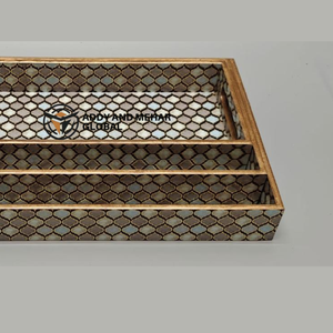 ชุดถาดเสิร์ฟลายเรขาคณิตสีน้ำตาล 3 ชิ้น ทำจาก MDF และกระดาษ ถาดซ้อนกันได้ สำหรับตกแต่งบ้านสไตล์โมเดิร์นและใช้เสิร์ฟ - Product Image 3