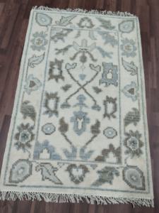 Alfombra Oushak floral verde mate pequeña, anudada a mano, de lana, hecha a mano, de bajo precio. Compre 1 pieza. Alfombra decorativa vintage para sala de estar. - Product Image 5