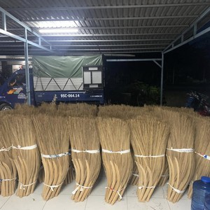 Escoba de Coco Natural con Cerdas de Fibra Vegetal, Escoba Resistente para Limpieza en Exteriores, Mejor Precio en Herramientas de Limpieza, Escoba de Coco - Product Image 2