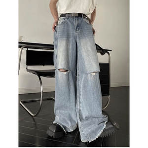 Conjunto de Mezclilla Vintage de 2 Piezas para Hombre y Mujer, Chaqueta Lavada con Degradado Retro Americano + Jeans de Diseñador Desgastados, Estilo Gótico Punk Urbano - Product Image 6