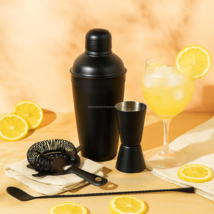 Ensemble de bar classique en acier inoxydable noir, 4 pièces, shaker à cocktail de 750 ml, cuillère doseuse, passoire, kit professionnel - Product Image 1