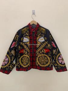 Manteau en coton brodé à la main à motifs floraux, col mandarin, manches longues, vêtements d'extérieur d'automne, style chinois, grande taille pour femmes - Product Image 1