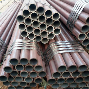 Tubería de Acero Aleado Sin Costura Negra de 15 y 20 Pulgadas <span class=keywords><strong>ASME</strong></span> <span class=keywords><strong>B36.10M</strong></span>, ASTM A106 SA335 P92, Laminada en Caliente, Proveedores de la Marca Juye - Product Image 1