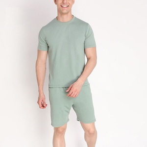 Fabricant OEM en gros sur mesure, fournisseur de vêtements en coton pour hommes, ensembles d'été en jersey simple 180 GSM, production de vêtements en gros avec étiquette privée - Product Image 4