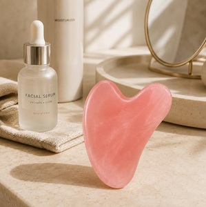 Outils de massage Gua Sha en résine faits à la main et colorés pour la relaxation de la tête et du corps - Product Image 1