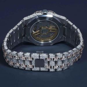 Reloj de Lujo con Esfera Rosa de Diamante Moissanite, Movimiento de Cuarzo ETA, Correa de Acero Inoxidable, Construcción Duradera, Brillo Brillante - Product Image 2