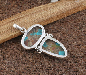 Pendentif en turquoise naturelle vintage en gros, en argent sterling 925 plaqué platine, avec breloque cœur en pierre précieuse rose, fabricant de bijoux - Product Image 6