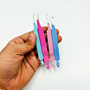 Pinces à épiler professionnelles en acier inoxydable, nouvelle arrivée, vente chaude, avec emojis personnalisés, couleur et logo personnalisés - Product Image 6