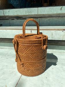 Sac à main en rotin de style indonésien, best-seller, en forme de baril, avec poignée ronde et fermeture à fermoir, pour femmes, usage quotidien - Product Image 1