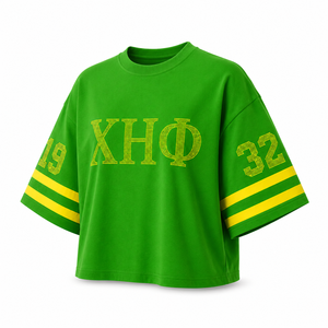 Camiseta Personalizada con Pedrería para Mujer, Verde y Amarillo, con Letras Griegas Brillantes 1932, Top Corto Oversize con Mangas a Rayas, Venta al Por Mayor - Product Image 4