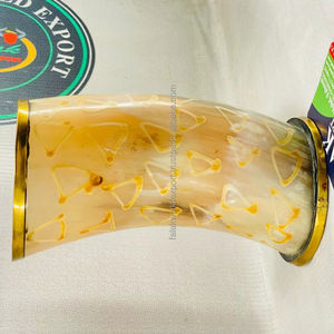 Verre de corne à boire sculpté à la main de buffle Verre de corne véritable de whisky sculpté à la main Taille personnalisée Dernier verre de corne à boire Viking par FWE - Product Image 1