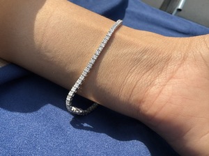 Pulsera de tenis con diamantes cultivados en laboratorio, corte brillante redondo, joyería fina de lujo para mujer, regalo de boda disponible para la venta. - Product Image 3