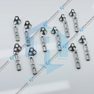 Placas de Bloqueo TPLO de Alta Calidad de 2.7mm, Tamaño Pequeño, Juego de 2 Piezas, Precontorneadas, Estilo Voi 316L para Cirugía Veterinaria en Gatos y Perros - Product Image 3