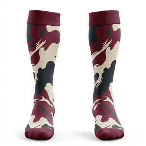 Chaussettes de sport pour joueurs de cricket, tissu respirant, design de performance avec coussinets de soutien pour les pieds - Product Image 1