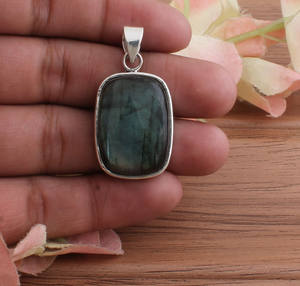 Natural Labradorite Pendant 925 Sterling Silver Platinum Plated Bezel Setting Blue <b>Flash</b> Gemstone Necklace <b>Vintage</b> Handmade - Product Image 6